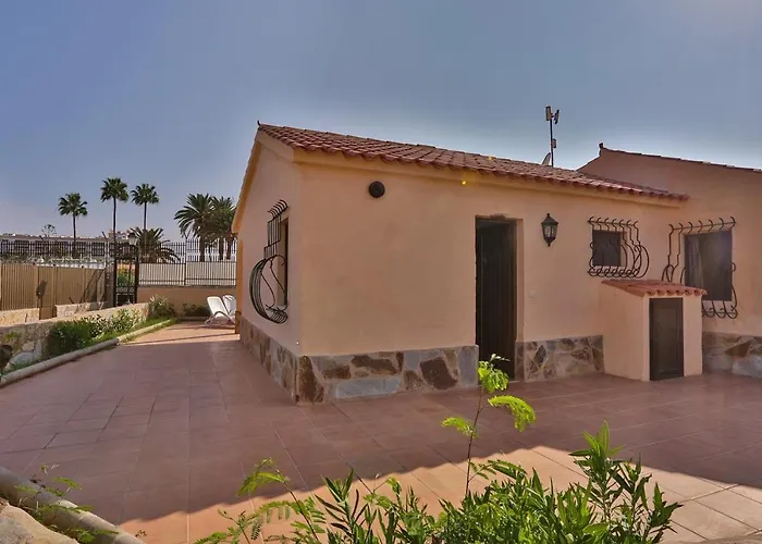 Santa Fe Con Gran Terraza * Maspalomas (Gran Canaria)